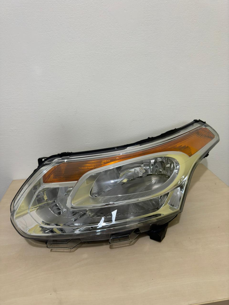 Farol Esquerdo CITROEN C3 Picasso/Aircross 10/14