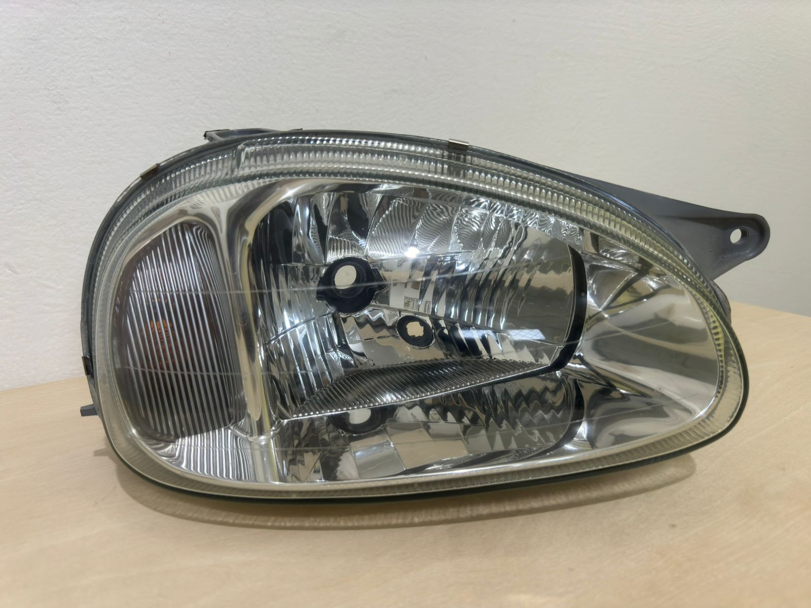 Farol Corsa Classic 2001 a 2010 Carcaça Cinza