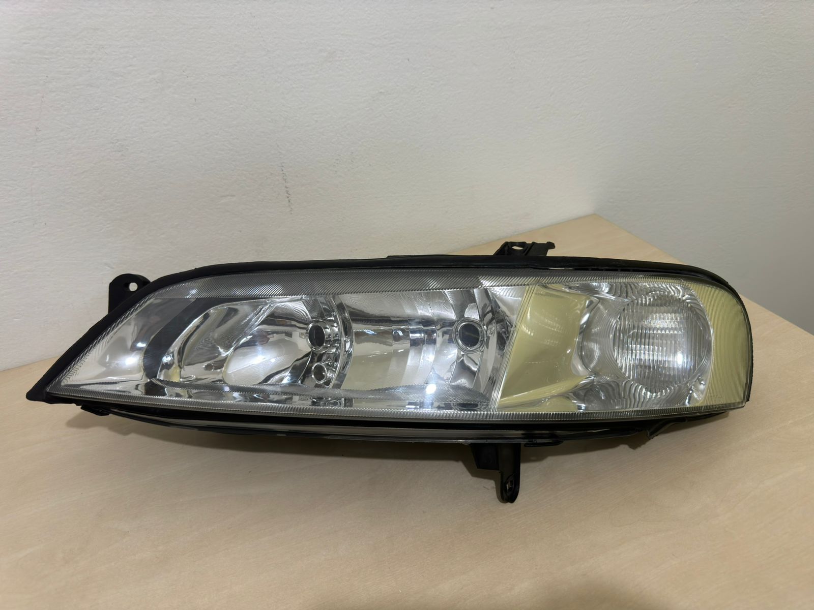 Farol Esquerdo GM Vectra 2000 01 02 03 04 05 Cromado