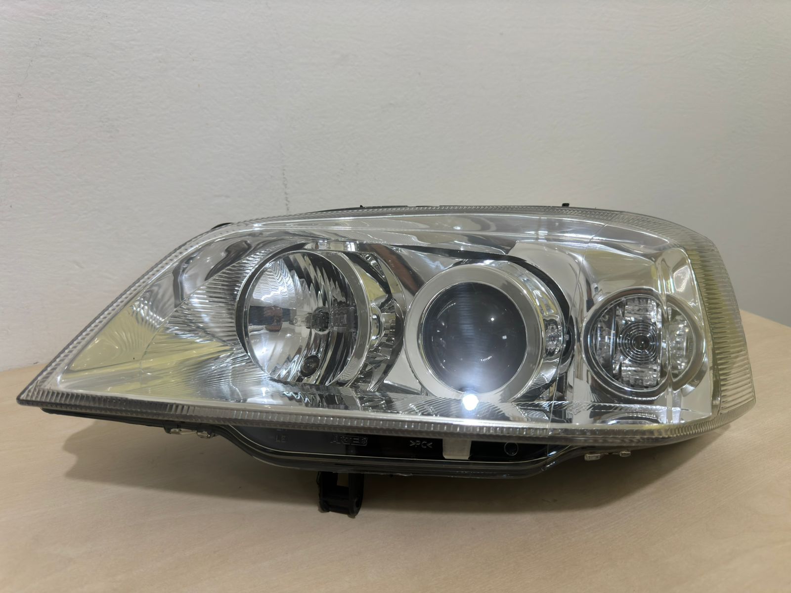 Farol GM Astra Cristal Lado Esquerdo 2003 / 2010