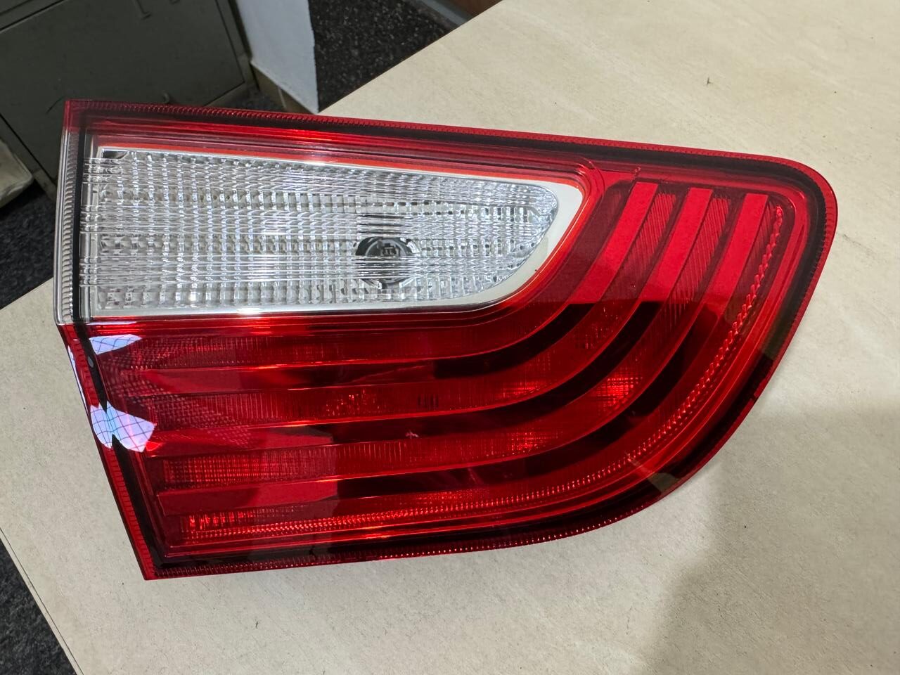 Lanterna Esquerda FIAT Grand Siena 2013 2014 2015 2016 Mala Nova